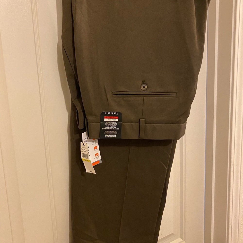 New Van Huesen causal pants Big and Tall